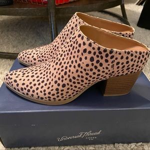 Universal Thread Mules